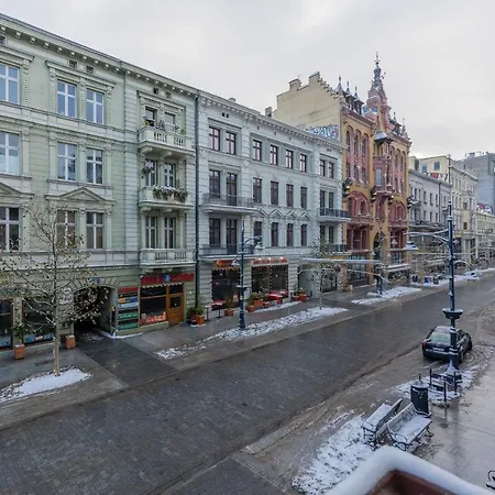 Beautiful Piotrkowska By Renters Apartament