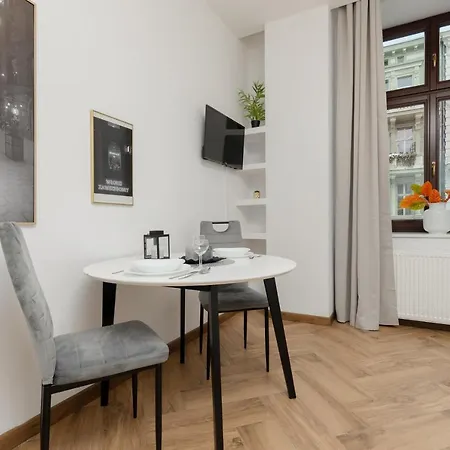 Apartament Beautiful Piotrkowska By Renters