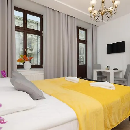 Beautiful Piotrkowska By Renters * Łódź