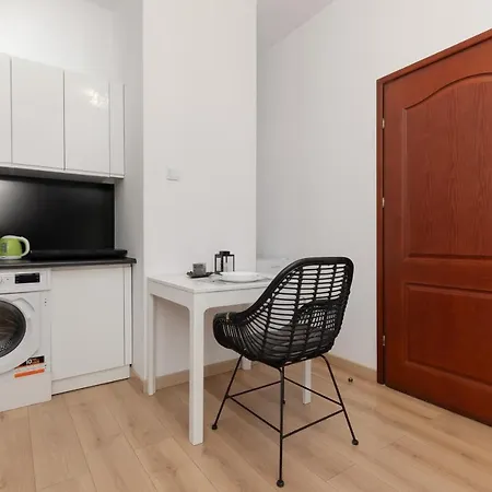 Beautiful Piotrkowska By Renters *