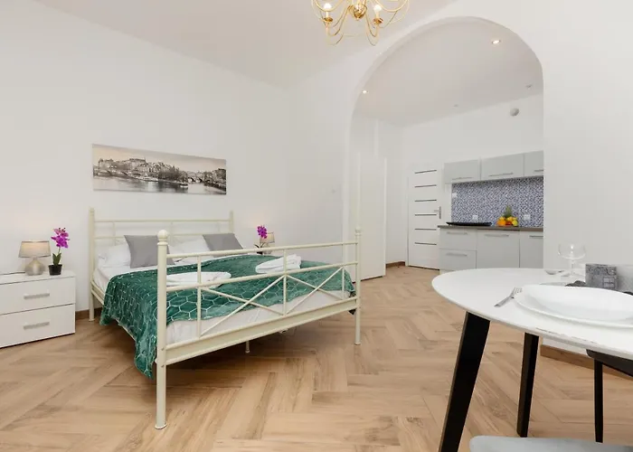 Beautiful Piotrkowska By Renters شقة *