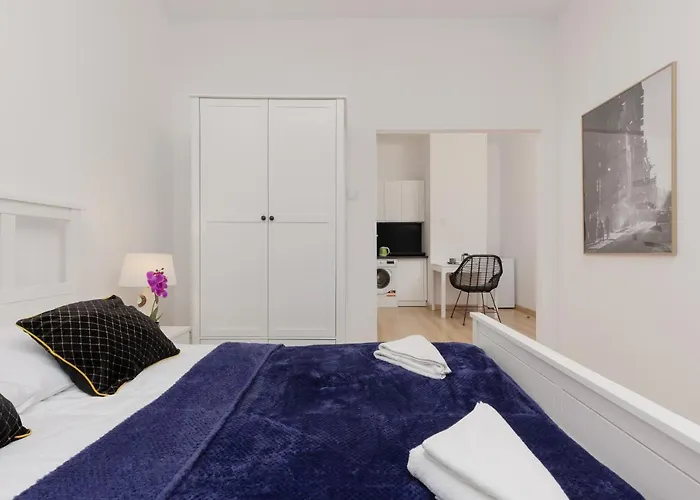 Beautiful Piotrkowska By Renters شقة وودج